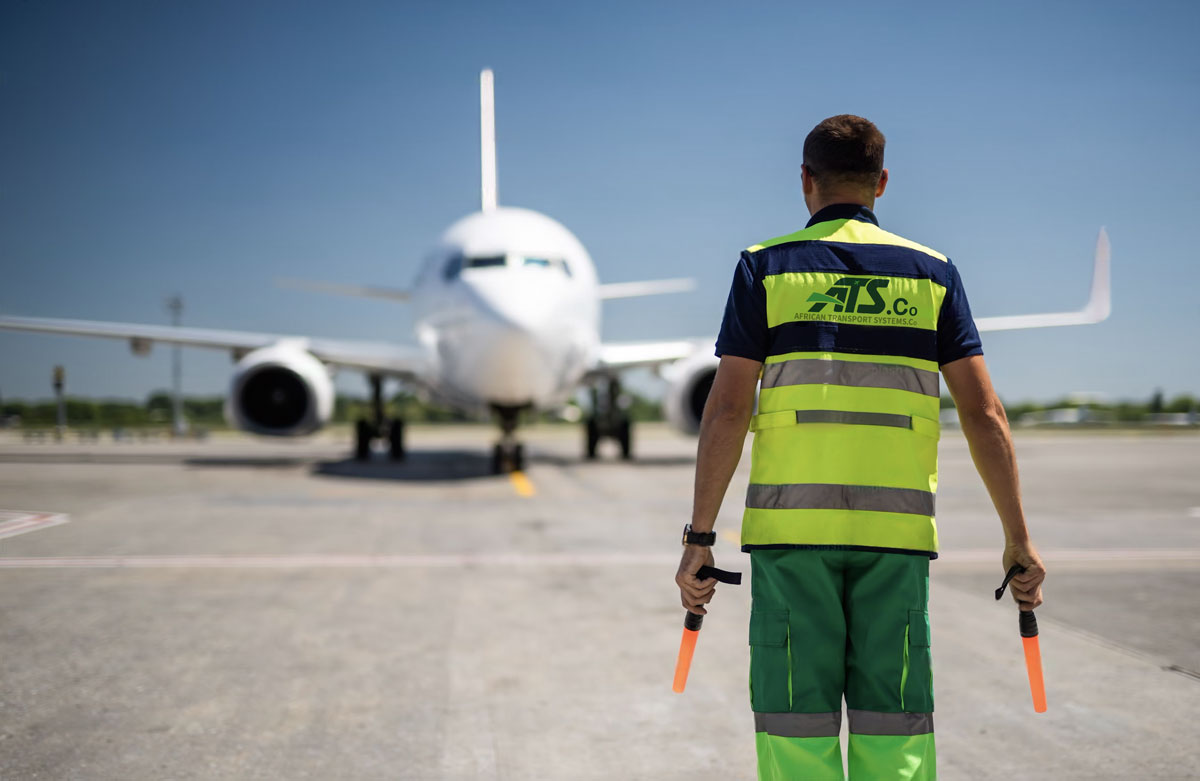 Ground crew servicing aircraft
